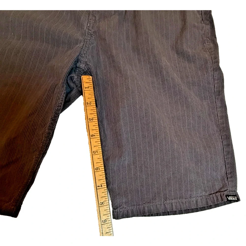 Vans Men’s Gray Shorts Size 28 Cotton Casual Skate Flat Front Pocket Casual